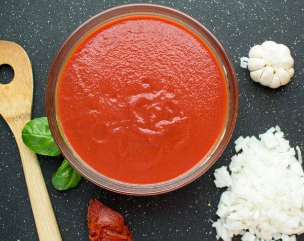 Simple Tomato Sauce-1