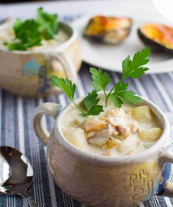 new england seafood chowder in soup crocks