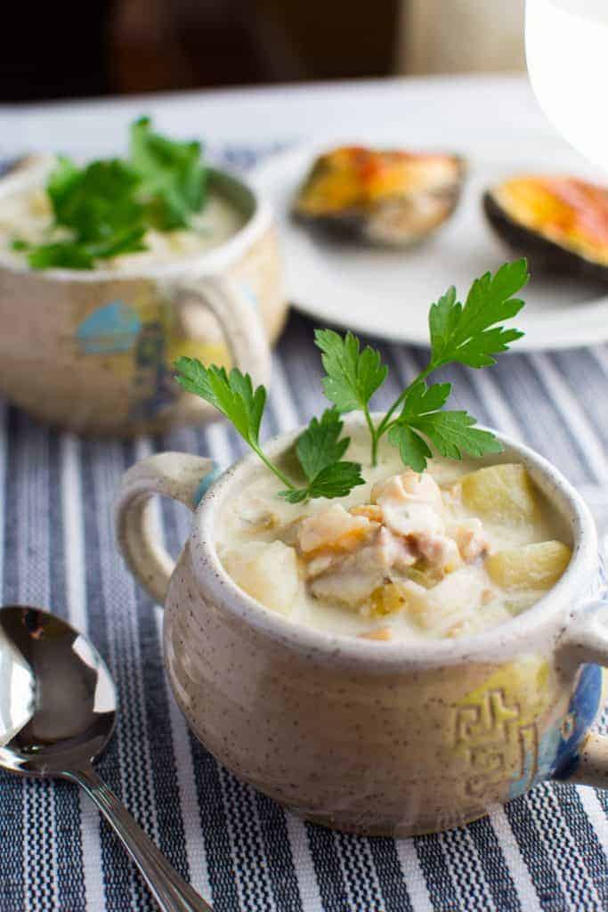 new england seafood chowder in soup crocks