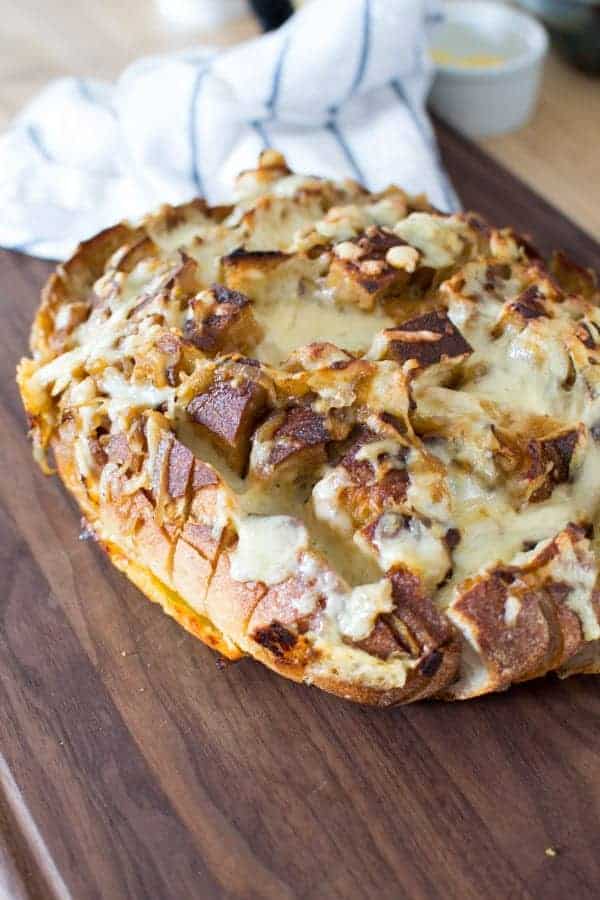 French Onion Soup Pull Apart Bread
