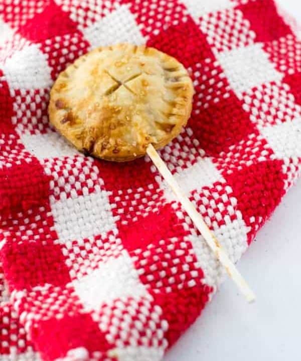 Strawberry Rhubarb Pie Pops