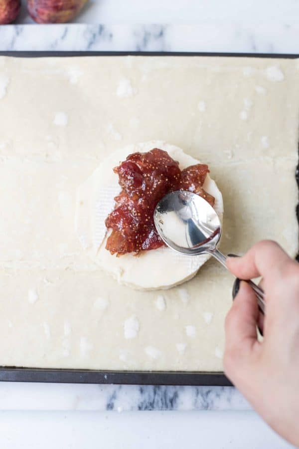 Baked Brie with Fresh Fig Jam