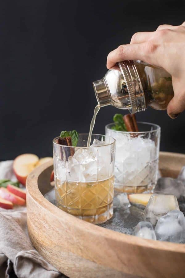 Apple Cinnamon Whiskey Smash