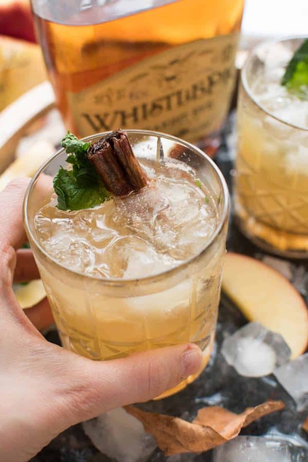 Apple Cinnamon Whiskey Smash