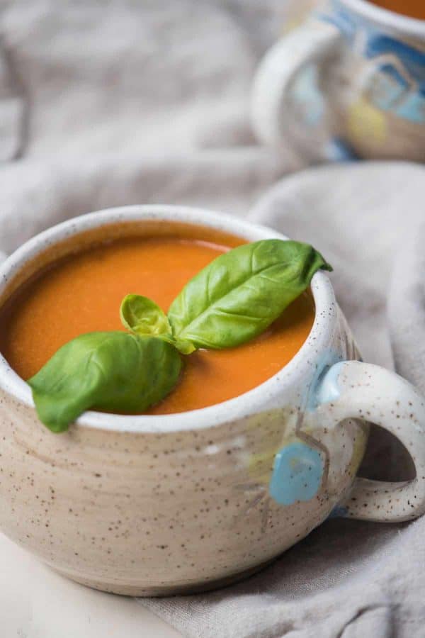 Instant Pot Creamy Vegan Tomato Soup