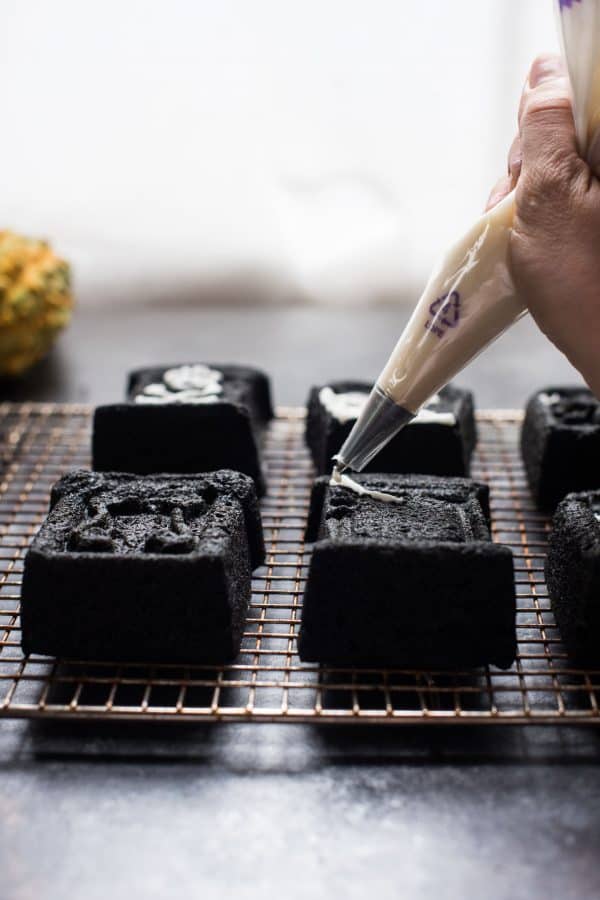 decorating tombstone cakes with icing sugar