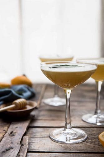 Rosemary Bee&amp;#39;s Knees Cocktail - Hunger Thirst Play