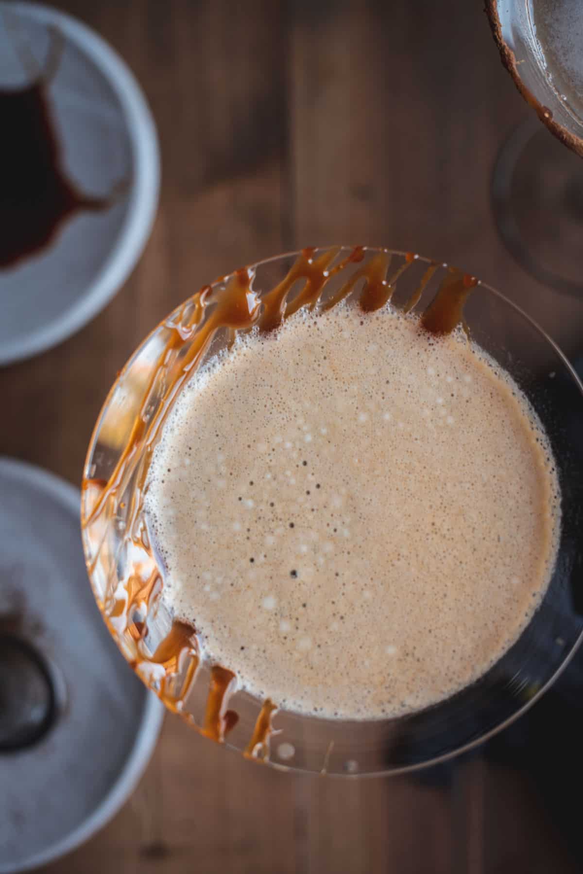 https://hungerthirstplay.com/wp-content/uploads/2022/10/Pumpkin-Spice-Latte-Martini-19.jpg